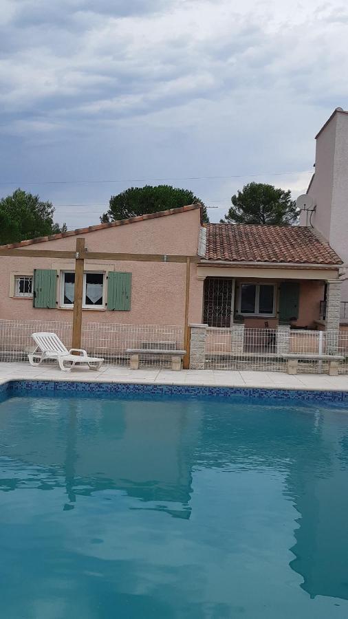 Maisonnette Au Pied De La Garrigue Villa Bernis Luaran gambar